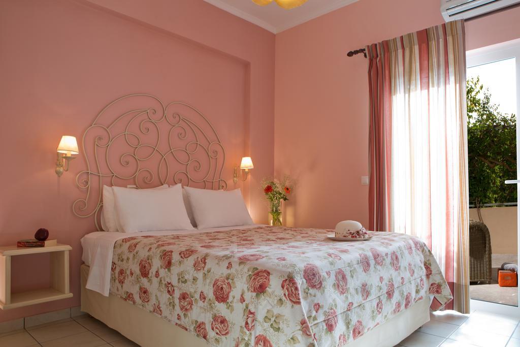 Amalia Apartments Exanthia Kamer foto